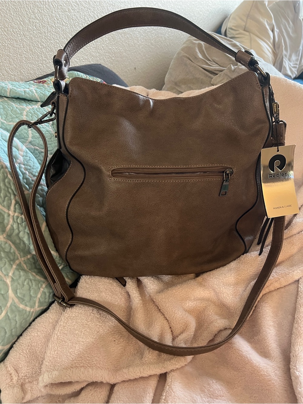 Realer Women’s Taupe/brown Vegan Leather Hobo purse.